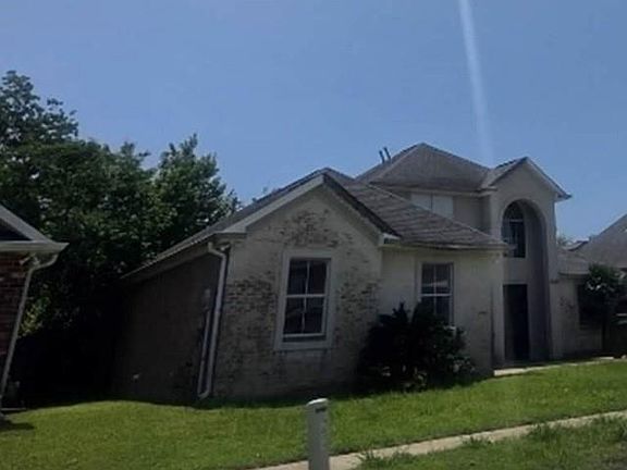 2nd image of 12420 Carmel Pl