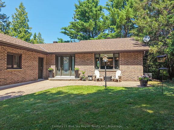 2nd image of 731 Macpherson Dr