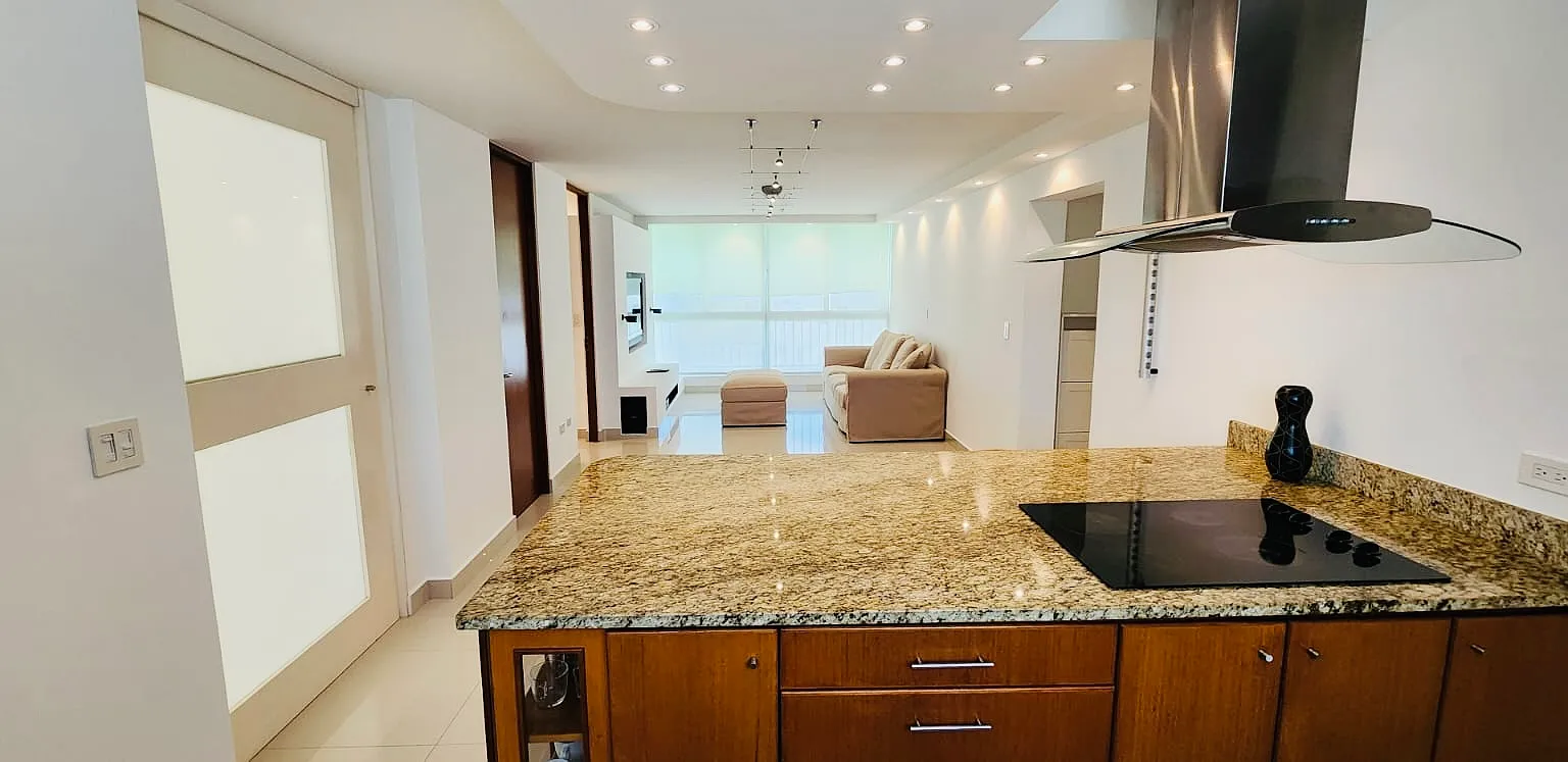 2 bed, 900 sqft, $3,450 — Photo 4