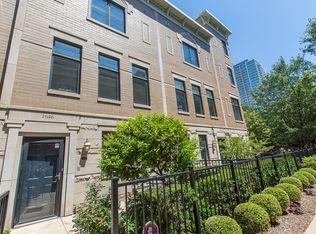 1646 S Indiana Ave, Chicago, IL 60616