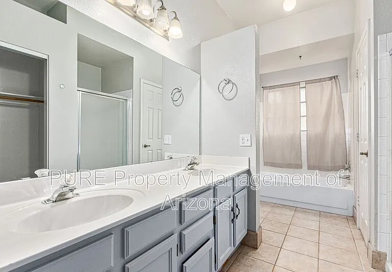 1718 S Longmore St #22 — Photo 11