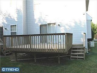 4th image of 27 Dana Ct