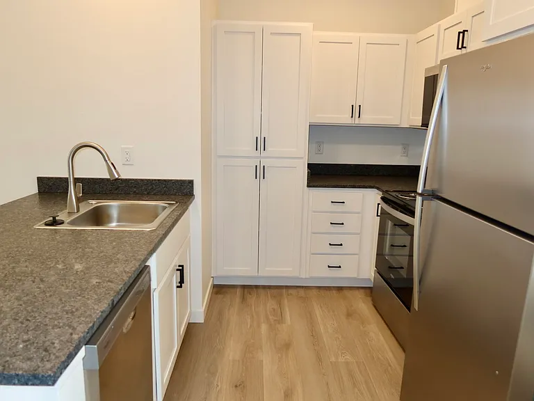 704 Elkins Way SE — Photo 19
