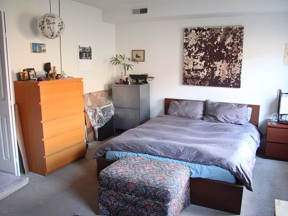 2nd image of 1321 Eutaw Pl APT 3R