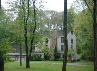 5975 Pidcock Creek Rd, New Hope, PA 18938