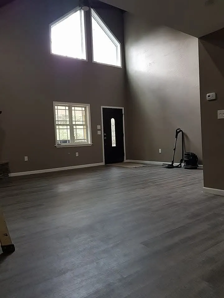 3 bed, 1920 sqft, $2,500 — Photo 3