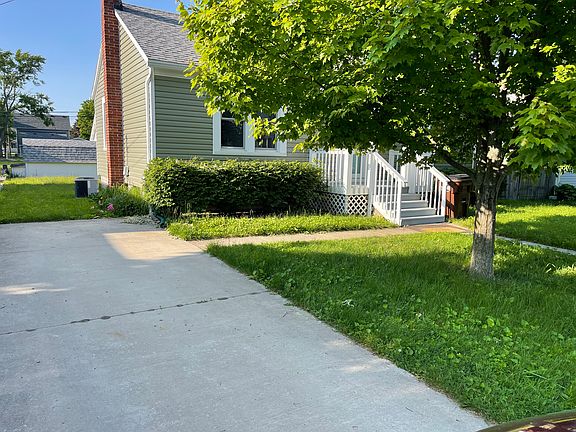 2nd image of 234 E Edgar Ave