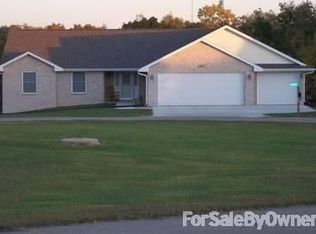 14601 69th St, Maquoketa, IA 52060