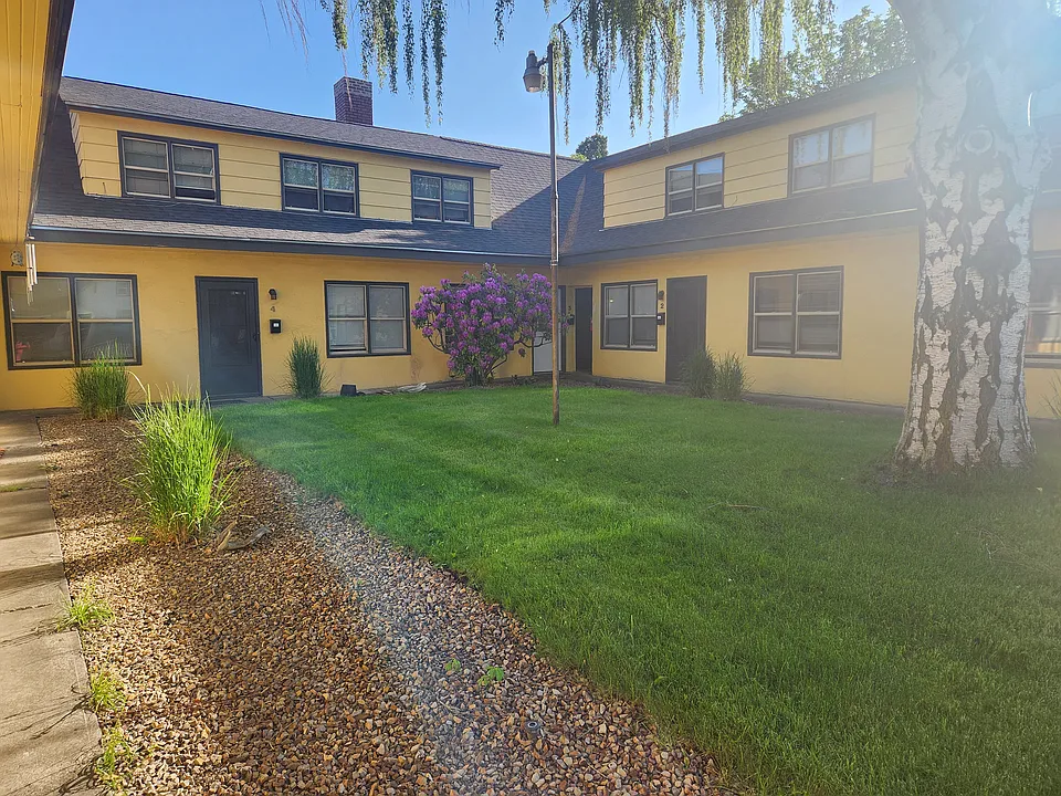 707 SW Black Butte Blvd #5