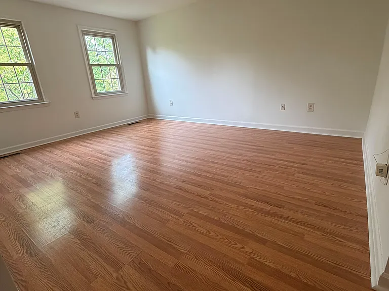 5814 Tudor Ln — Photo 11