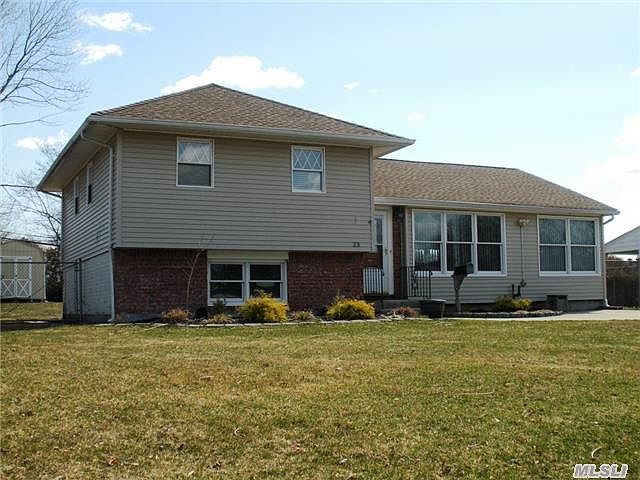 1st image of 23 Argyle Dr