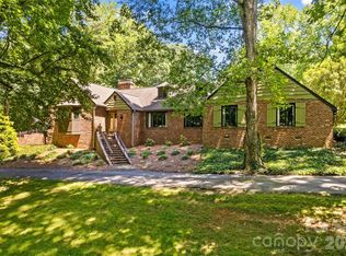 203 Wickersham Dr, Statesville, NC 28625