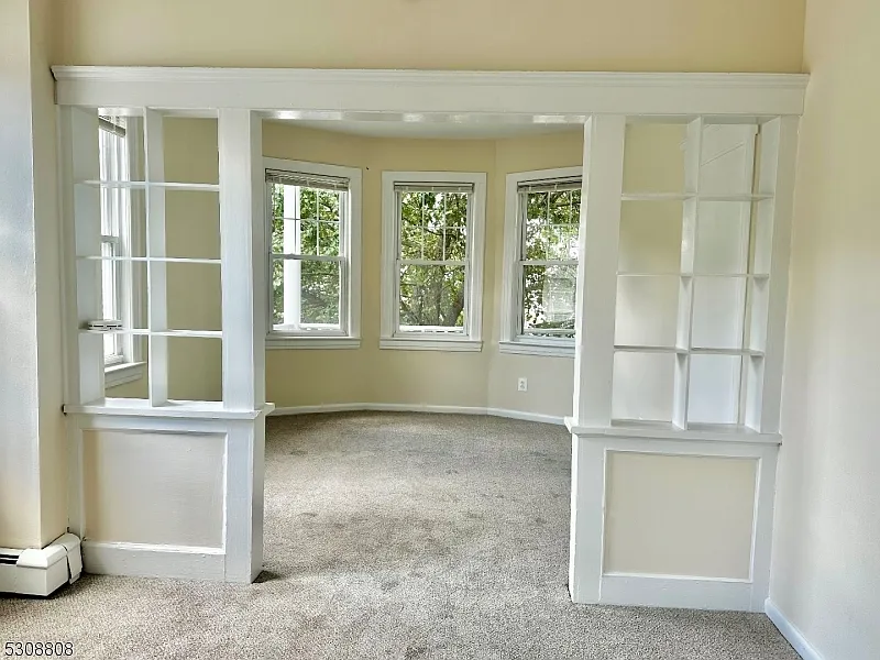 1 bed, 1.0 bath, 1200 sqft, $1,900 — Photo 1