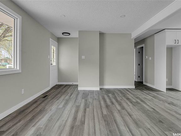 5th image of 5871 McKinley Ave
