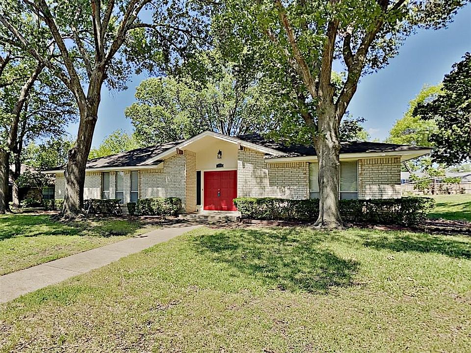 1st image of 319 Anzio Dr