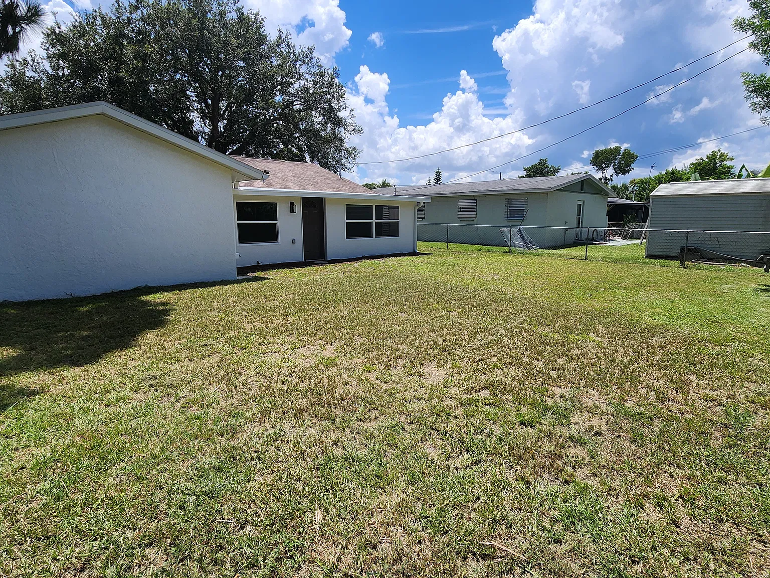 3 bed, 1600 sqft, $2,100 — Photo 3