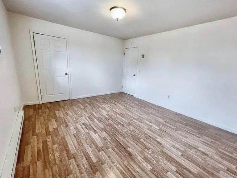 107-109 Cherry St #3 — Photo 3
