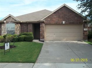 1313 Mockingbird Dr, Aubrey, TX 76227