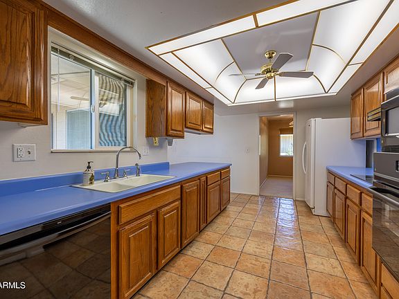 5th image of 10316 W KINGSWOOD Circle