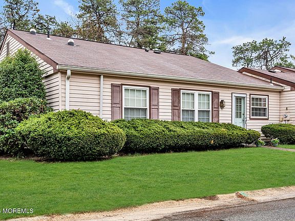 2nd image of 569B Mayfair Road