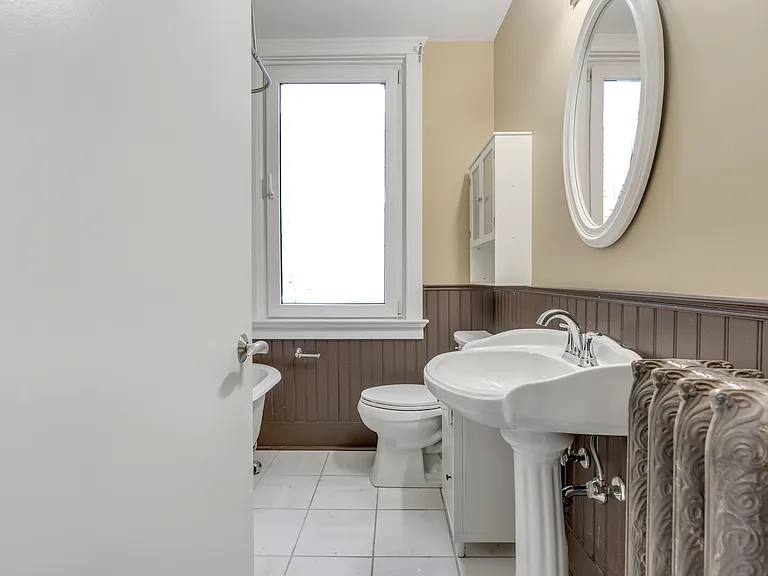 4120 Main St #201 — Photo 8