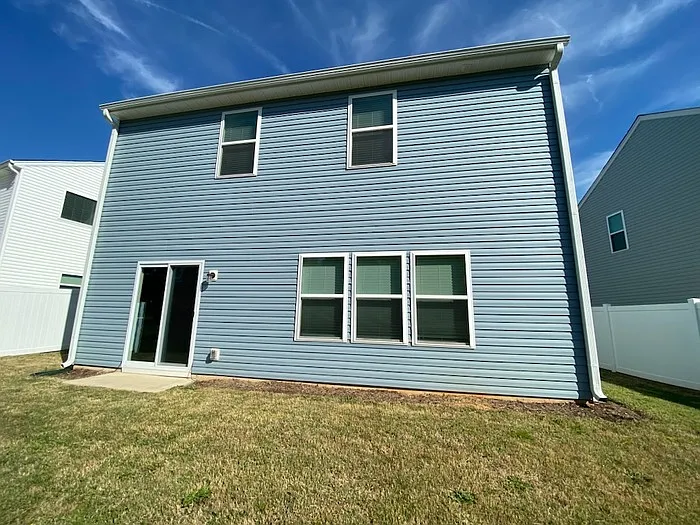 1221 Freeman View Dr — Photo 5