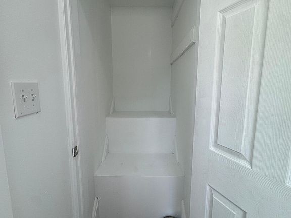 5th image of 414 Brook St