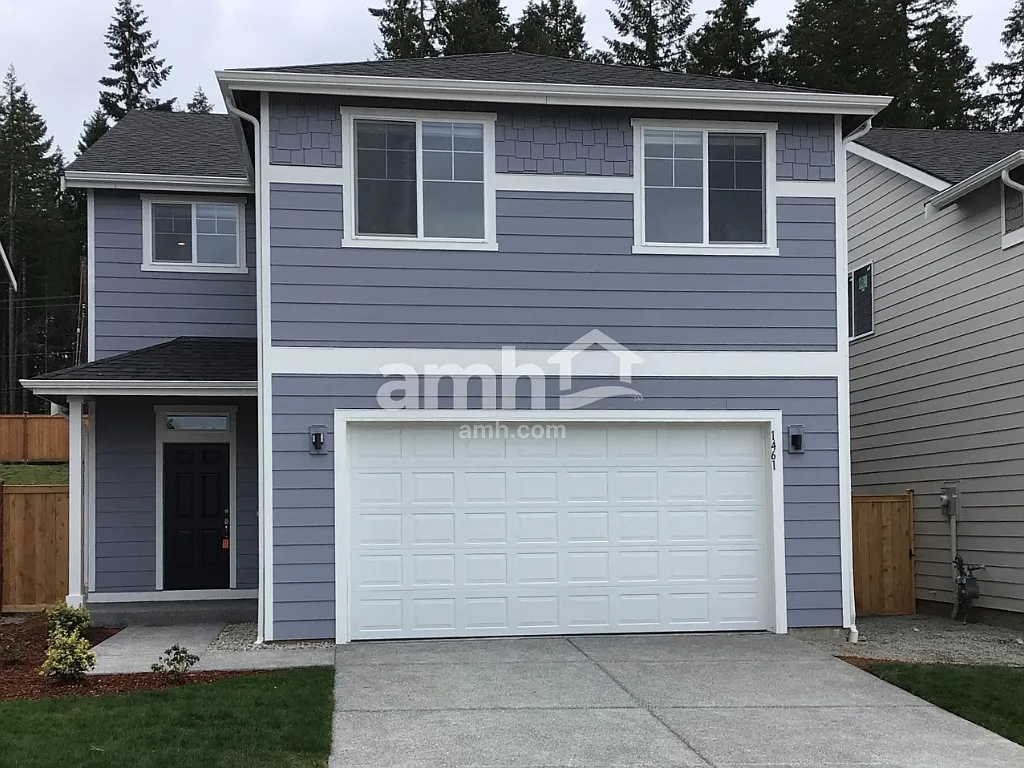 5 bed, 2.5 bath, 2124 sqft, $3,320 — Photo 1