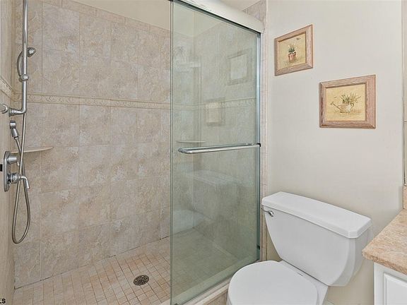 4th image of 7608 Landis Ave S #Sea