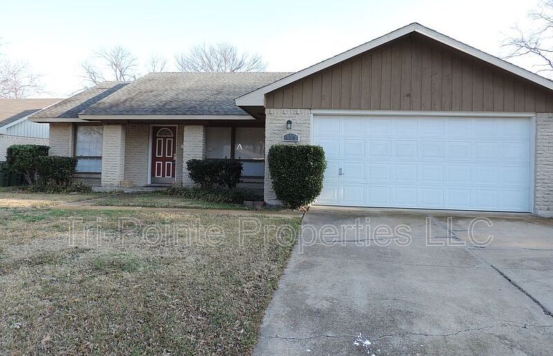 1st image of 414 Wildbriar Dr