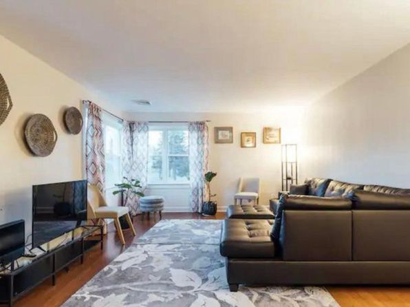 19 Pershing Ave #3