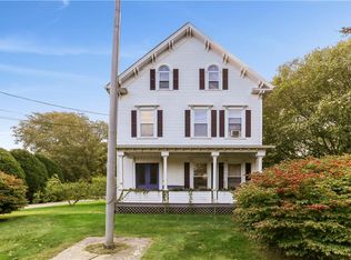 79 E Main Rd, Portsmouth, RI 02871