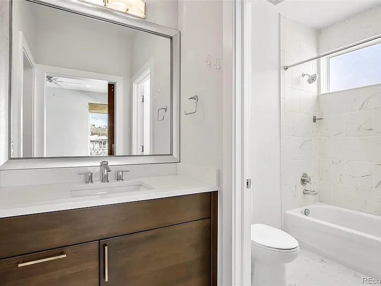 427 Milwaukee St — Photo 26