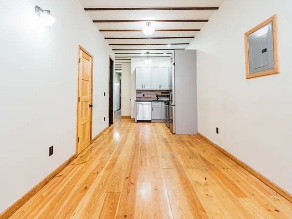 208 Starr Street image 5 of 17