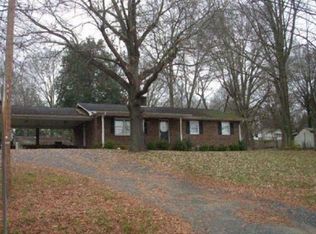 503 Stokesburg Rd, Walnut Cove, NC 27052