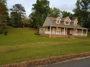 68 Overlook Valley Rd, Wetumpka, AL 36093