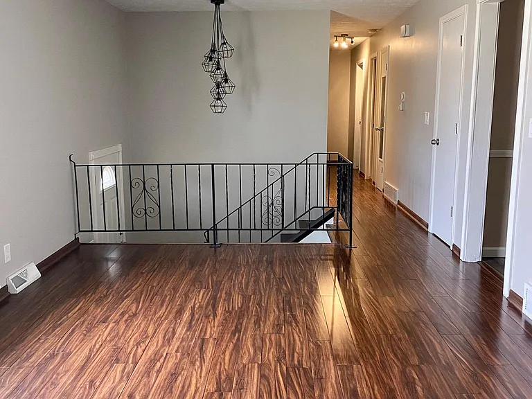 13311 Slayton St — Photo 4