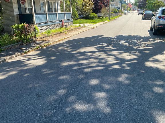 4th image of 32 Talcott Ave