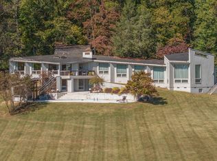 8832 Cove Point Ln, Knoxville, TN 37922