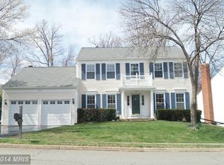 6026 Forest Run Dr, Clifton, VA 20124