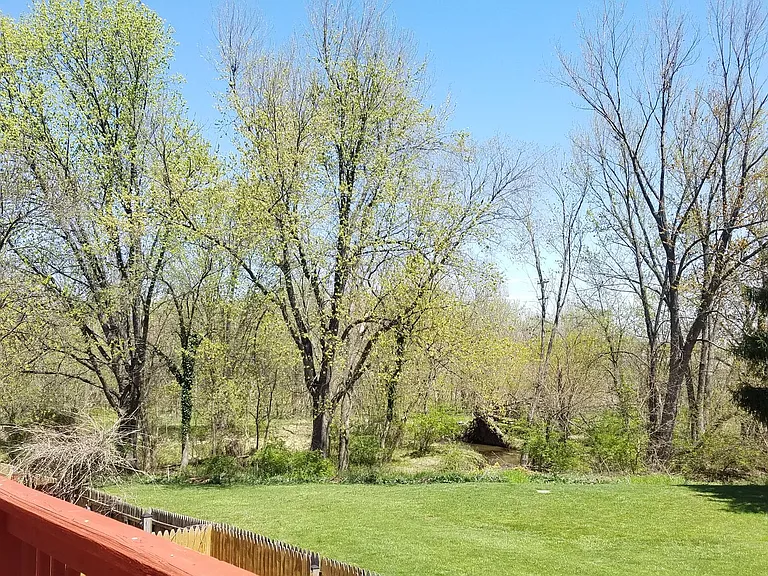 1669 Colonial Way — Photo 32