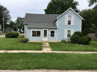 128 S 12th St, Rochelle, IL 61068