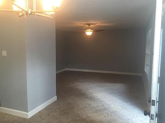 5th image of 5550 N Braeswood Blvd APT 52