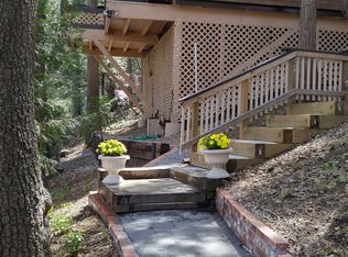 23705 Lakeview Dr, Crestline, CA 92325