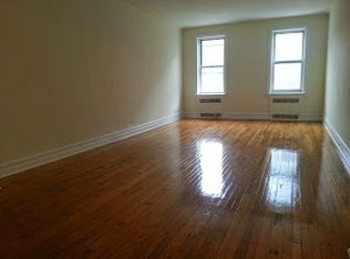6282 Saunders St APT 3F, Rego Park, NY 11374