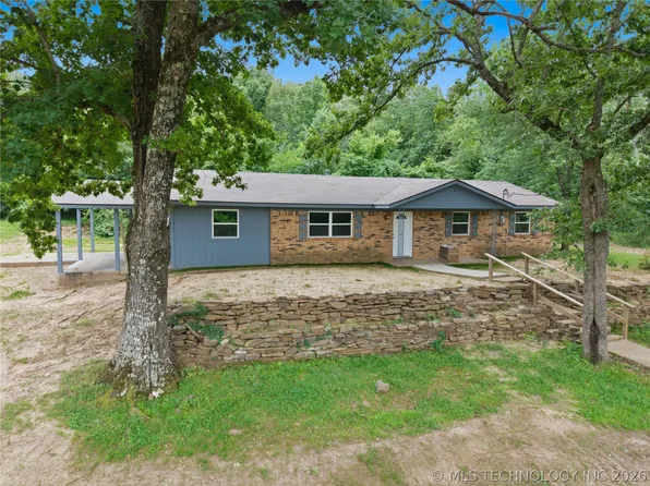469518 E 899th Rd, Stilwell, OK 74960