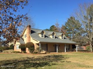 104 Parker Dr, Quitman, MS 39355