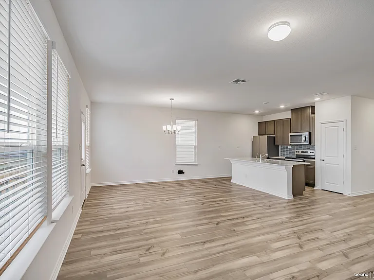 2519 Chronos Dr — Photo 7