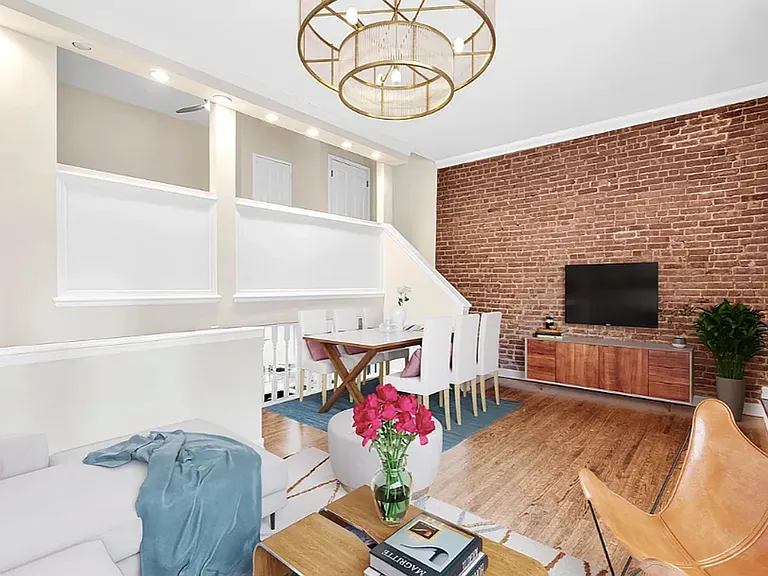 264 W 77th St #8 — Photo 3