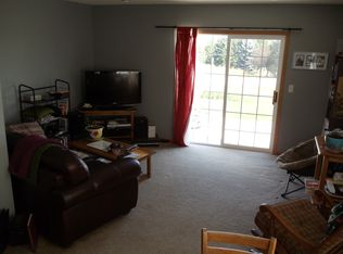 539 Pointe Ct SW, Rochester, MN 55902